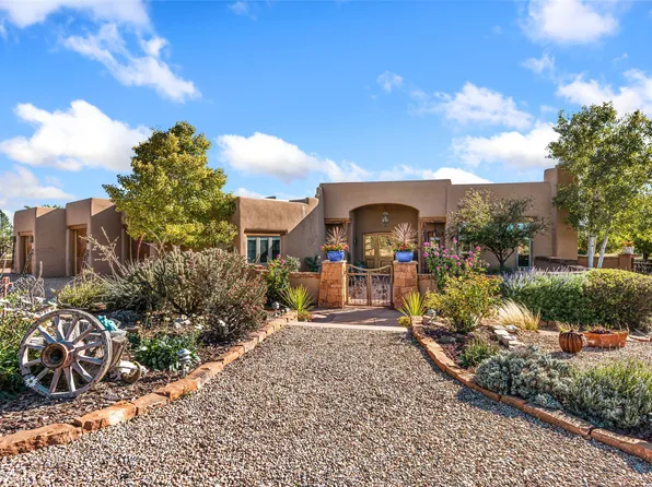 8 High Ridge Rd, Santa Fe, NM 87506