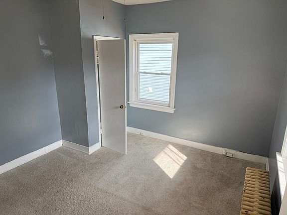 3rd image of 702 Northside Ave