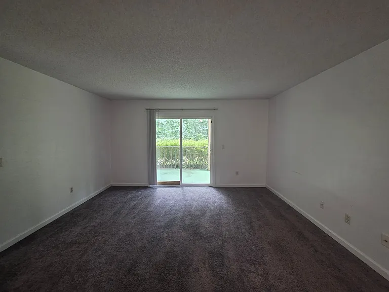 1208 Bush River Rd #D2 — Photo 2