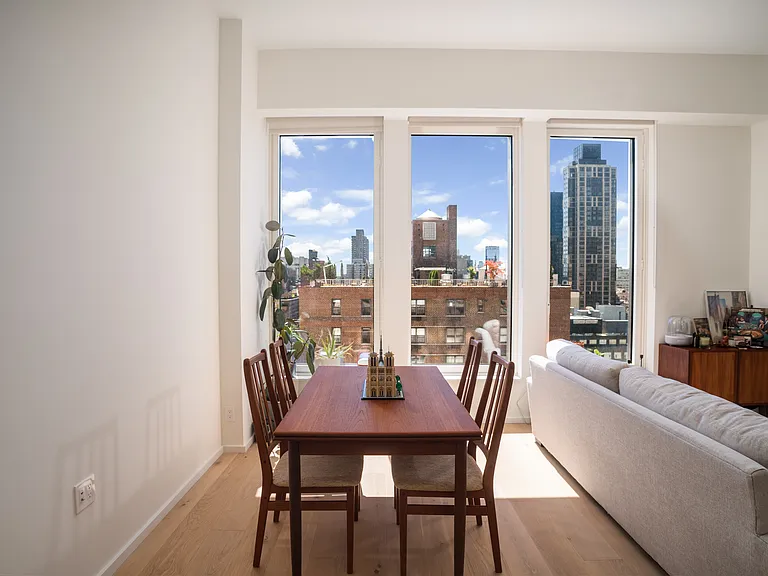 249 E 62nd St #11C — Photo 4