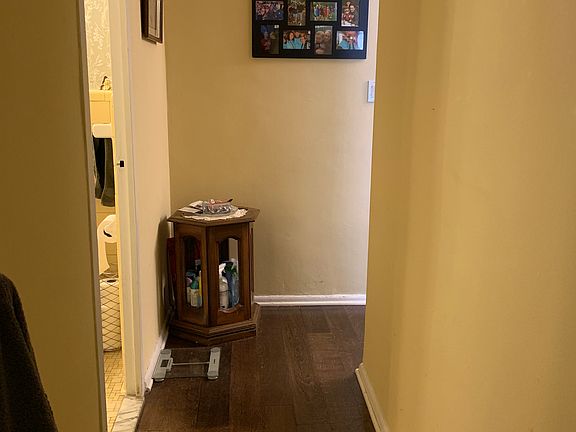 4th image of 3965 52nd St APT 1S