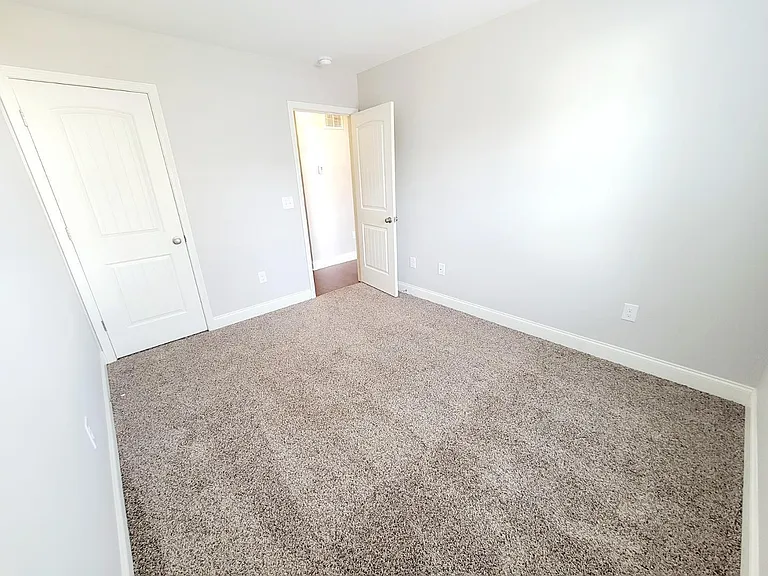 3944 Volkswalk Pl — Photo 35