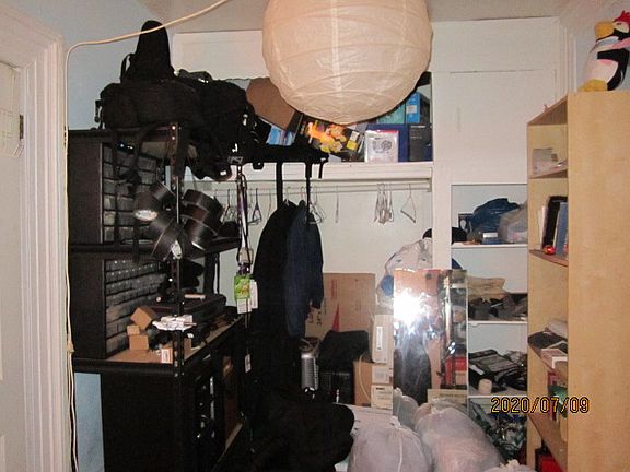 4th image of 131 Montrose Ave APT 4