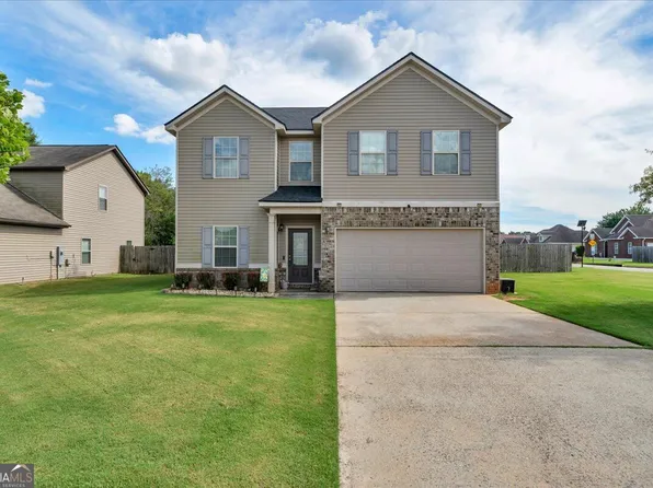 200 Amelia Dr, Byron, GA 31008