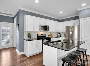 1178 Almerton Dr, Denver, NC 28037