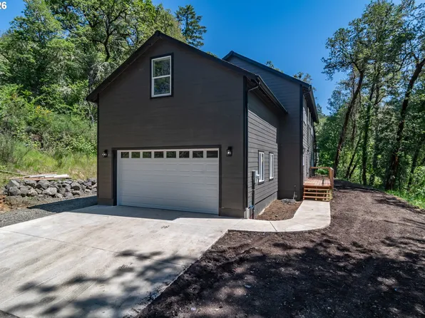 492 Terrace Dr, Glide, OR 97443