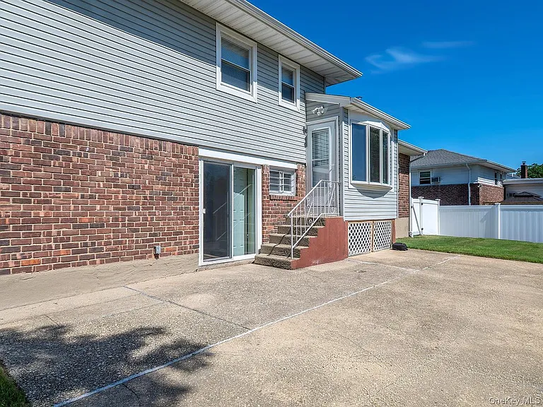 7 Plainview Rd — Photo 18