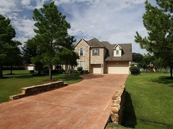 34 Highclere Park Dr, Spring, TX 77379