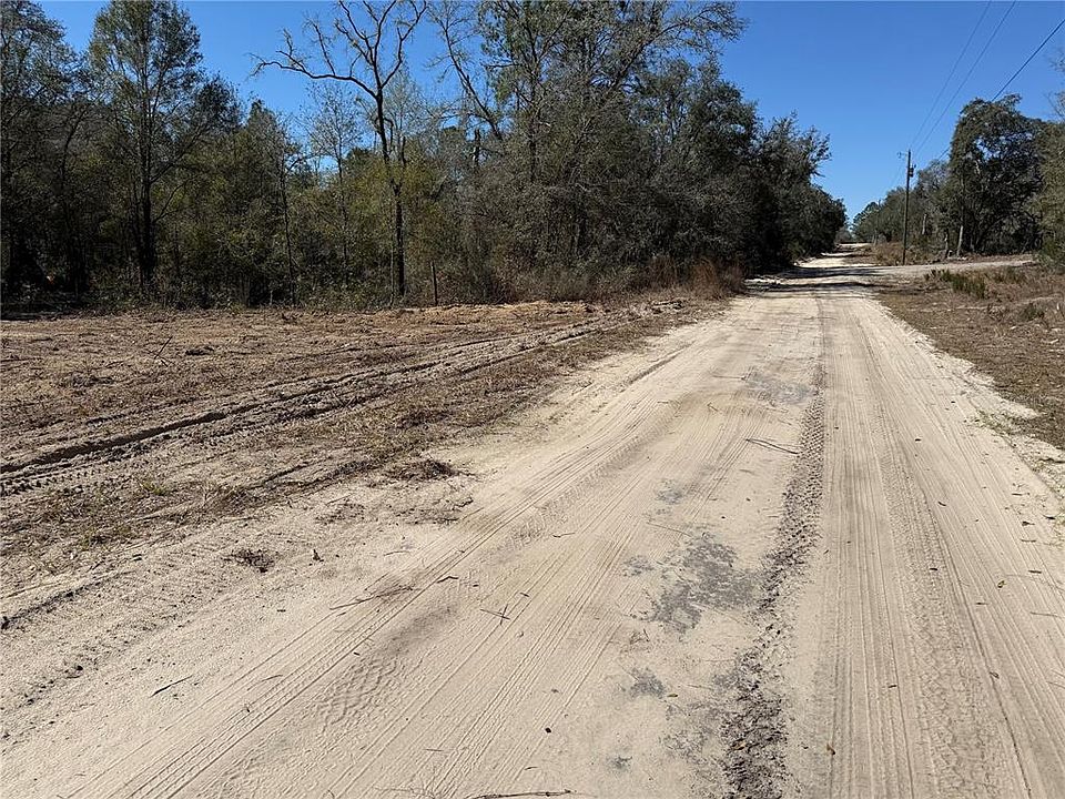 2nd image of 0 NE 82nd Pl Lot 414