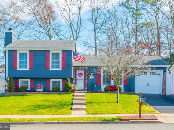 66 Village Dr, Barnegat, NJ 08005