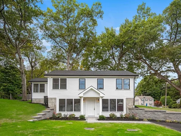 26 Maple St, Northborough, MA 01532