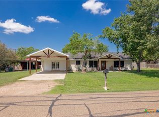 712 Edinburgh St, Victoria, TX 77904
