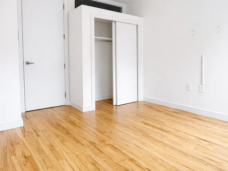 248 Elizabeth St #6 — Photo 3