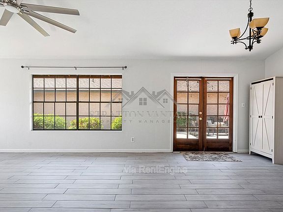 5th image of 2142 S Las Palmas