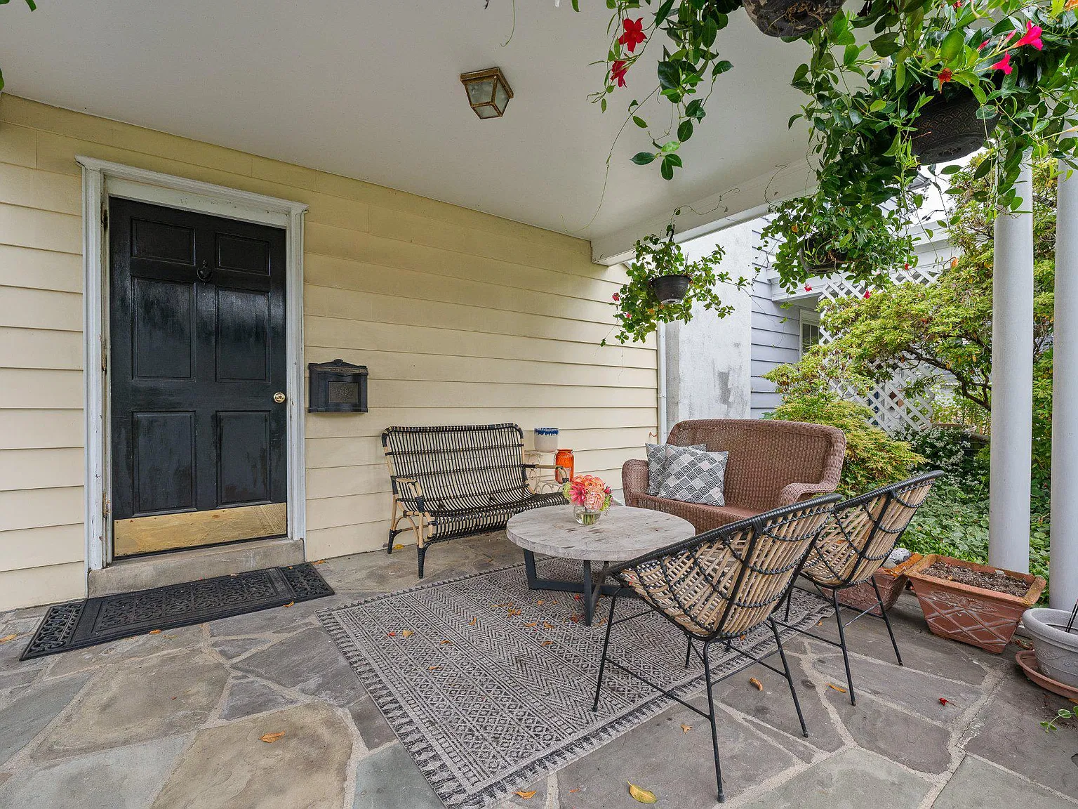 4 bed, 2.5 bath, 1475 sqft, $4,750 — Photo 3