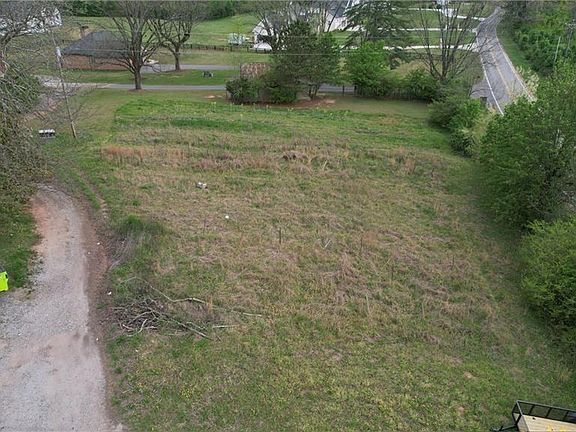 3rd image of 6082 Franklin Goldmine Rd