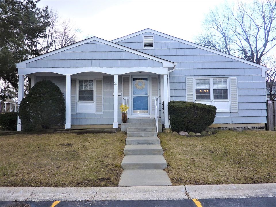 1st image of 1811 Carlisle Ct