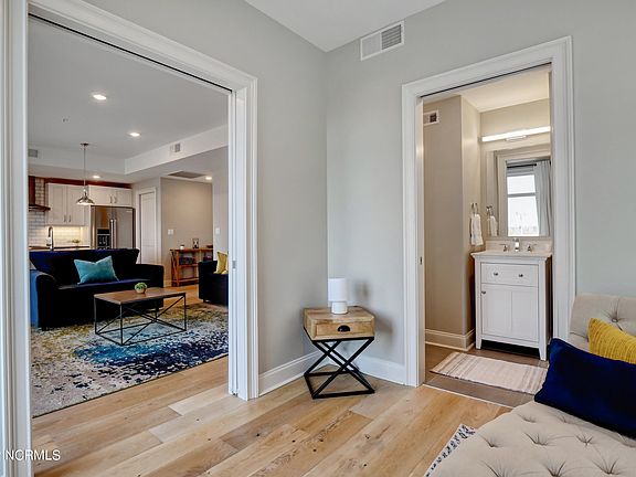 3rd image of 10 Grace St #206