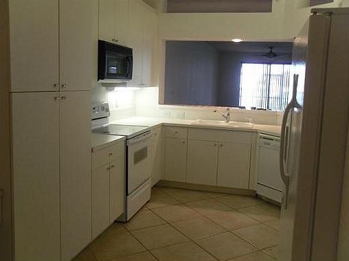 3rd image of 10730 NW 66th St APT 114