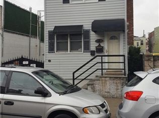 9748 103rd St, Jamaica, NY 11416