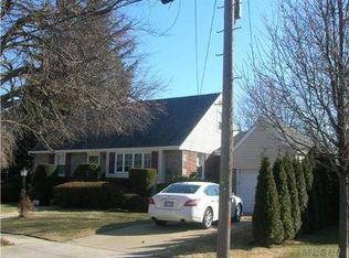 1081 Benmore Ave, Franklin Square, NY 11010