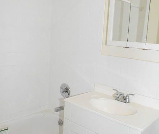 4th image of 2509 Astoria Blvd Ste 1