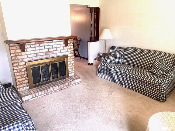 3rd image of 4123 N Westport Ct