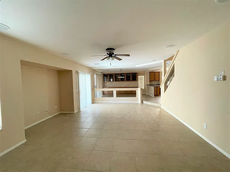 10595 Salmon Leap St — Photo 18