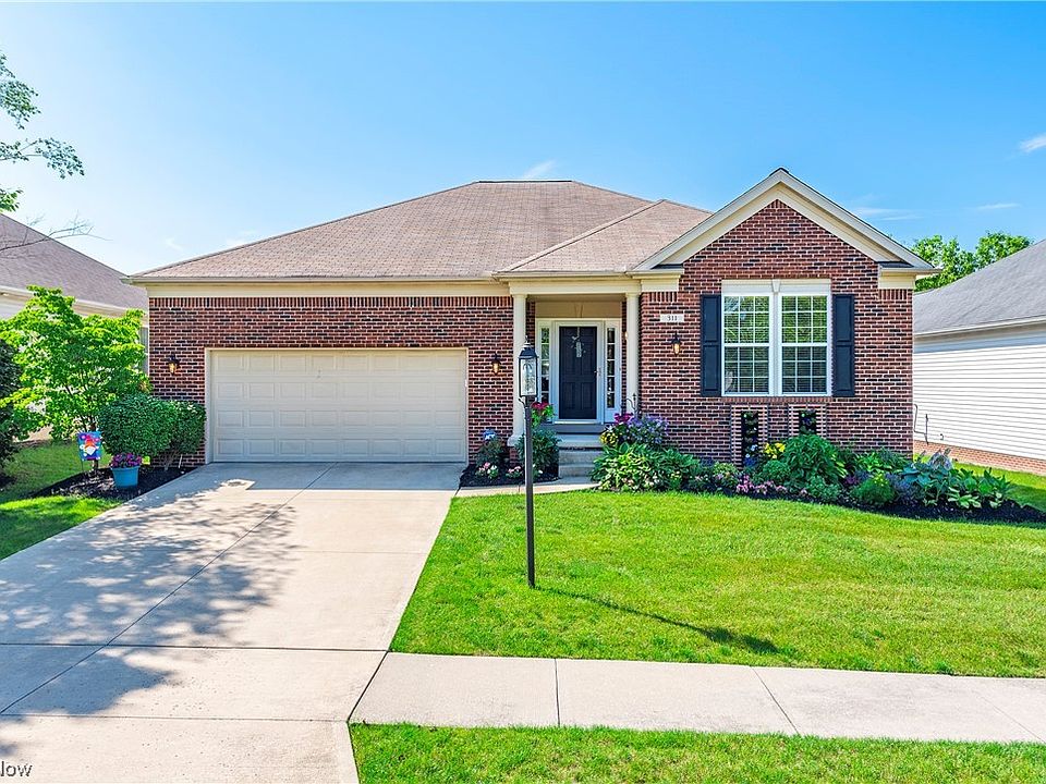 1st image of 311 Stratford Dr