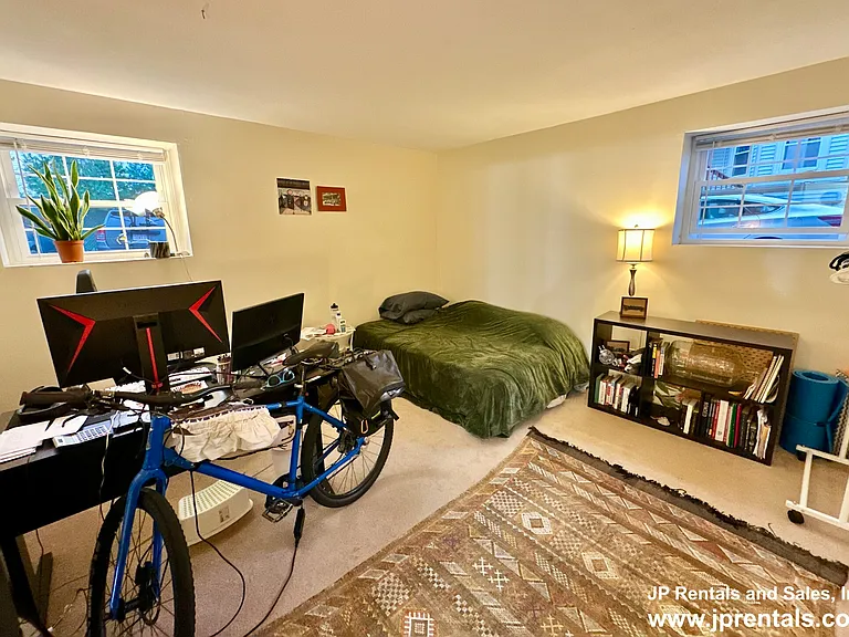 804 Centre St #7 — Photo 10