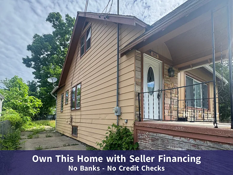 205 E Jackson Ave — Photo 4