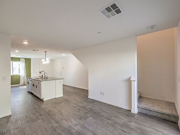4th image of 2832 Atomic Tangerine Way #3