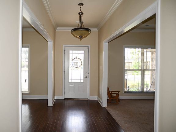 2nd image of 120 Bakerfield Rd