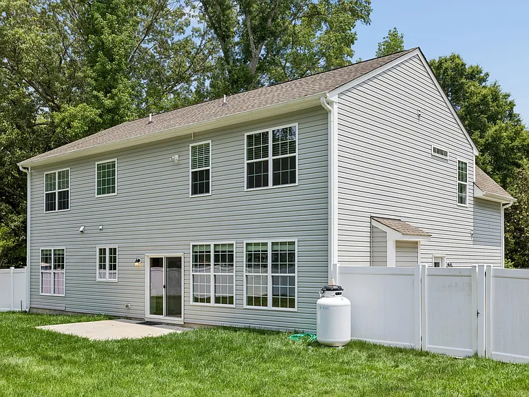 101 Sycamore Ln — Photo 42