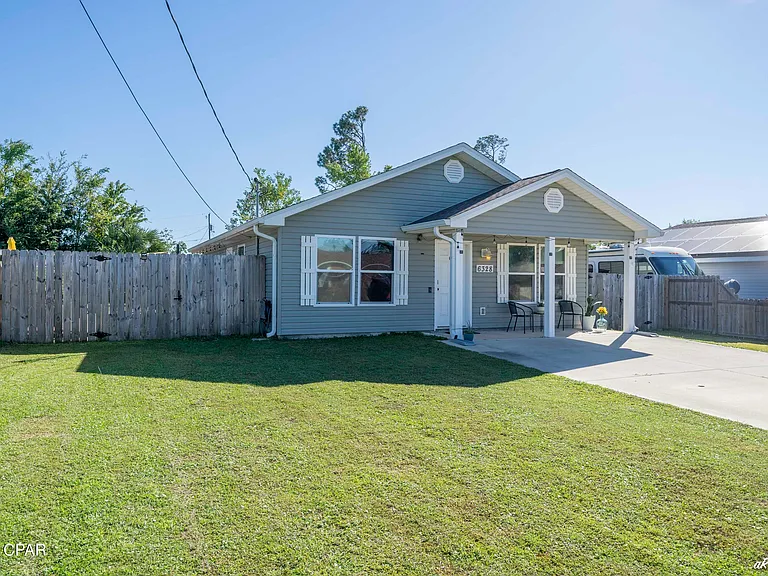 6328 Olokee St — Photo 2