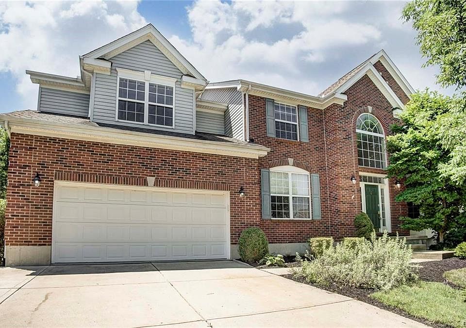 1st image of 376 Sentinel Oak Dr