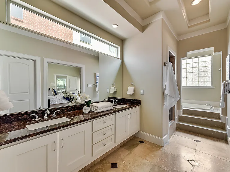 5956 Lewis St — Photo 29