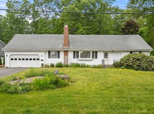 12 Nipmuc Rd, Paxton, MA 01612