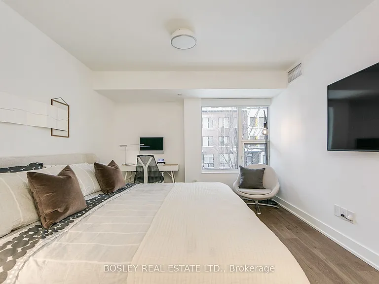 80 Vanauley St #Townhouse 112 — Photo 25