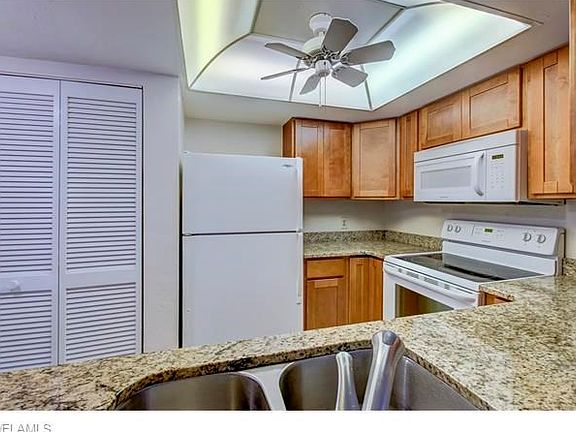 3rd image of 13240 White Marsh Ln APT 3