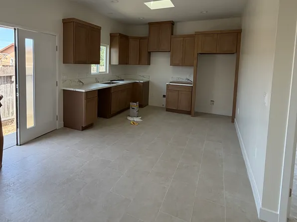 10431 Courson Dr, Stanton, CA