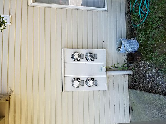 2nd image of 2705 Lantern Walk SE APT B