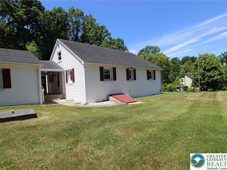 151 Dogwood Dr — Photo 19