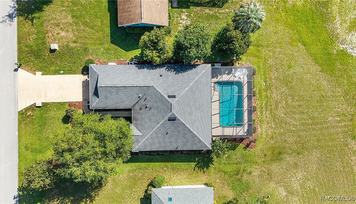 8835 SW 196th Terrace Rd