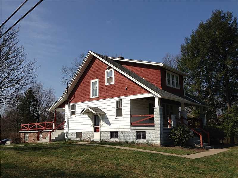 2nd image of 2889 E Elfinwild Rd