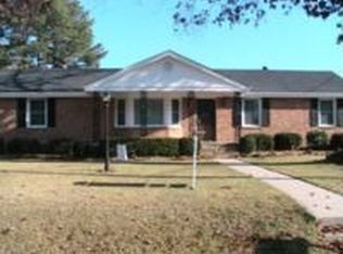 303 Robin Rd, Portsmouth, VA 23701