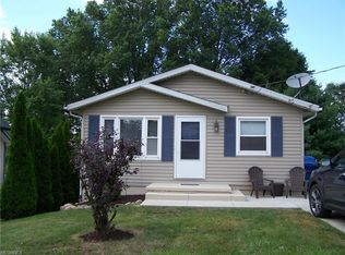 329 E Hopocan Ave, Barberton, OH
