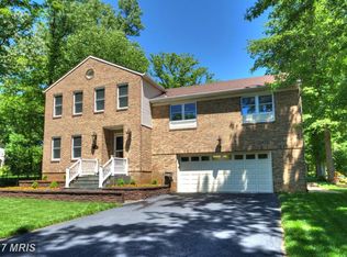 7018 Woodland Dr, Springfield, VA 22151