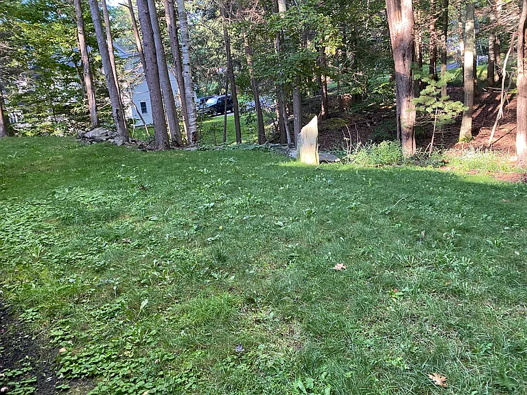 47 Stonegate Rd — Photo 39