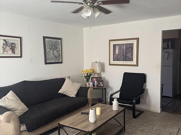 3rd image of 2528 Flanigan Ct